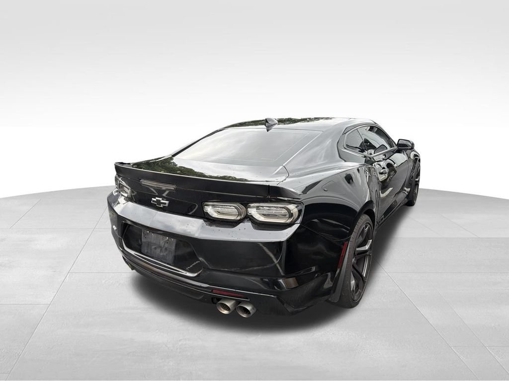 Used 2022 Chevrolet Camaro SS RWD image 13