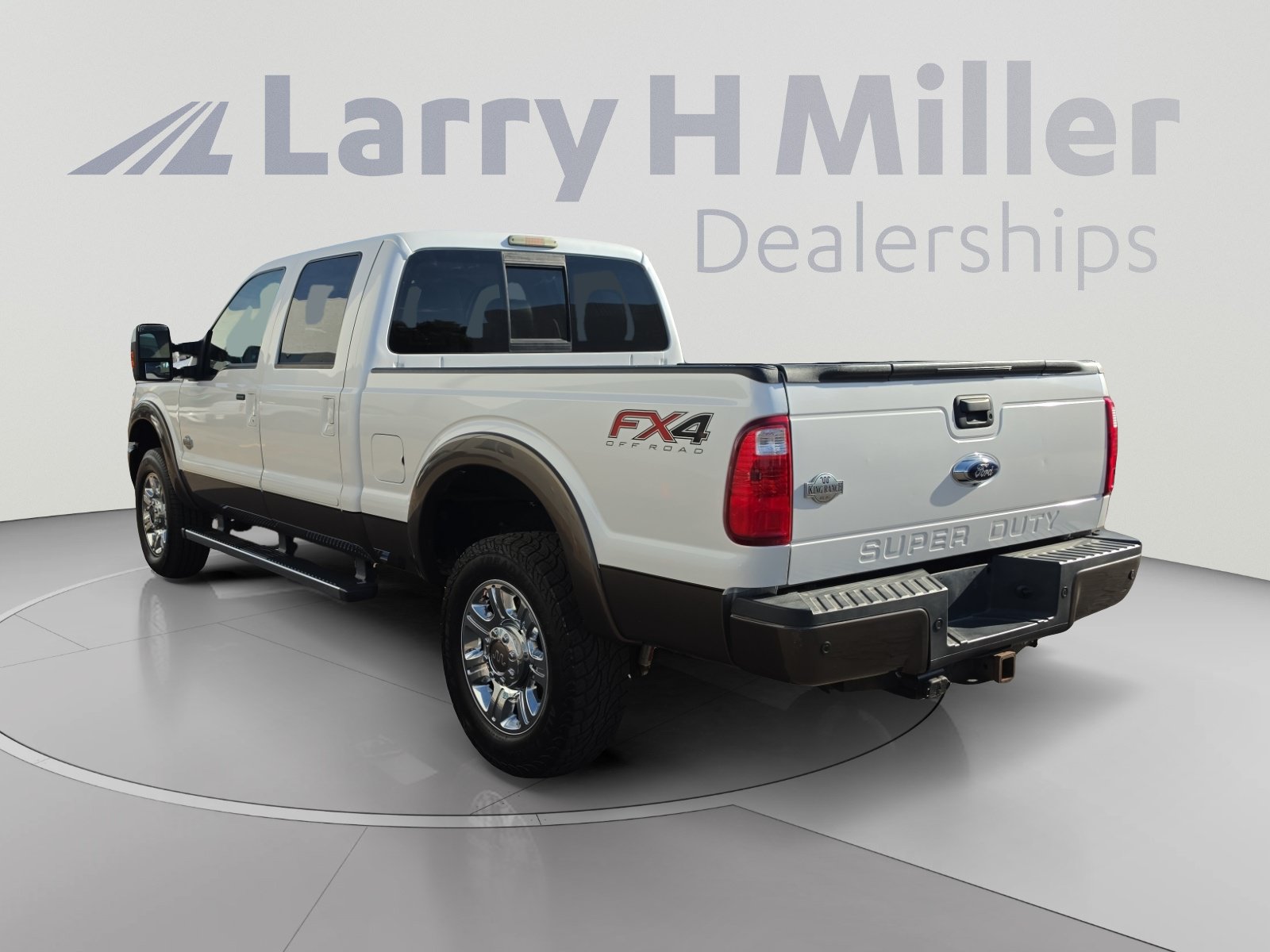 Used 2016 Ford F350 King Ranch w/ FX4 Off-Road Package AWD/4WD image 3