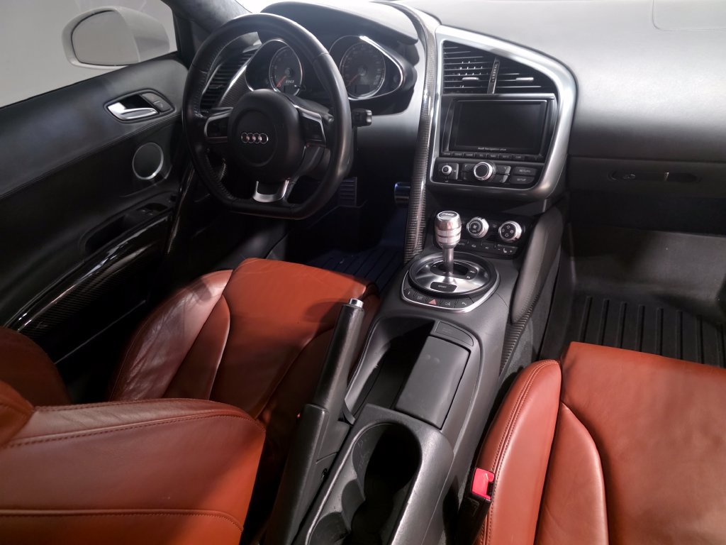 Used 2009 Audi R8 V8 AWD/4WD image 10