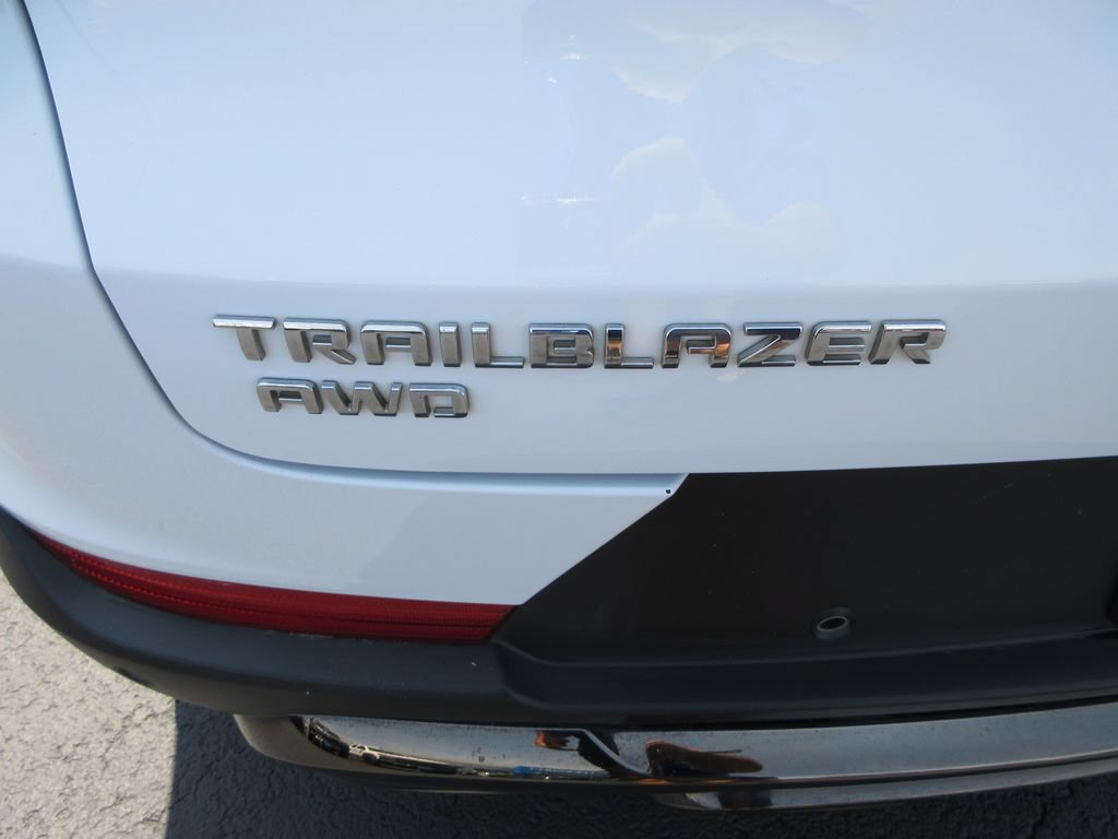 Certified 2021 Chevrolet TrailBlazer ACTIV w/ Sun and Liftgate Package AWD/4WD image 12