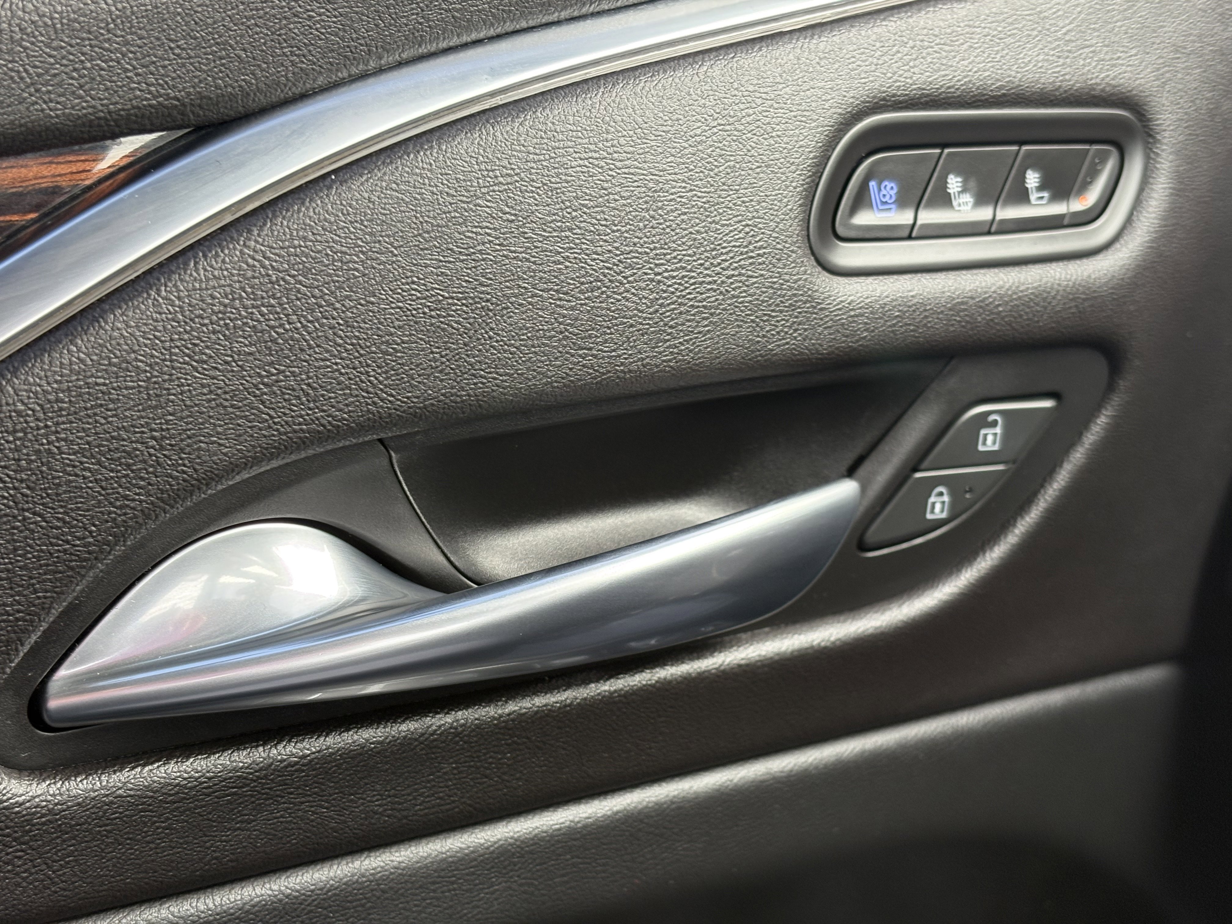 Used 2022 Cadillac Escalade Premium Luxury image 34