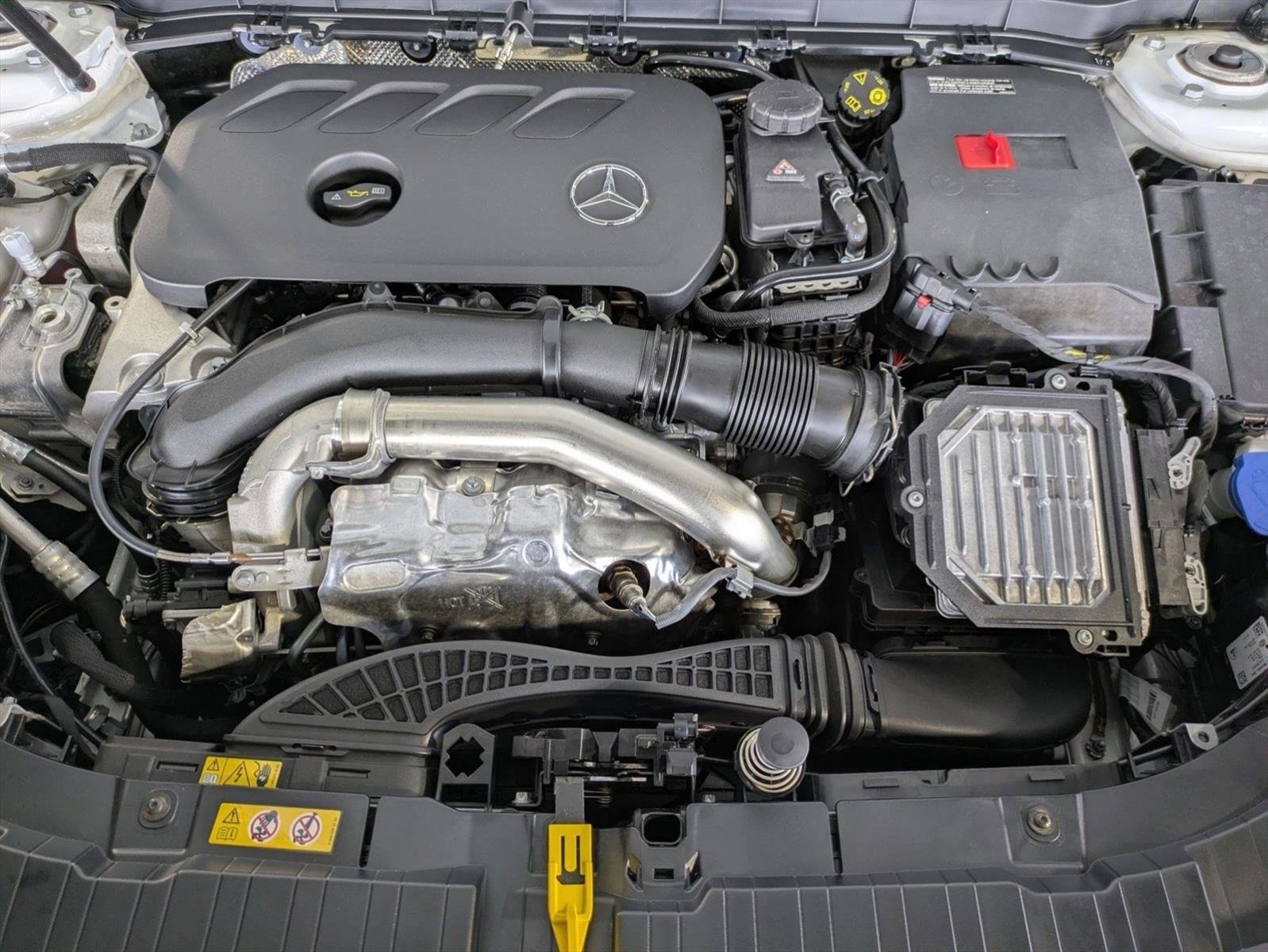 Certified 2025 Mercedes-Benz GLB 250 4MATIC image 21