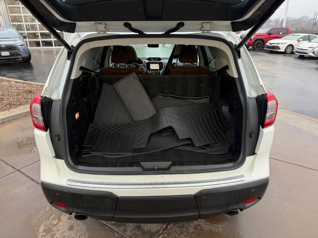 Used 2019 Subaru Ascent Touring image 10