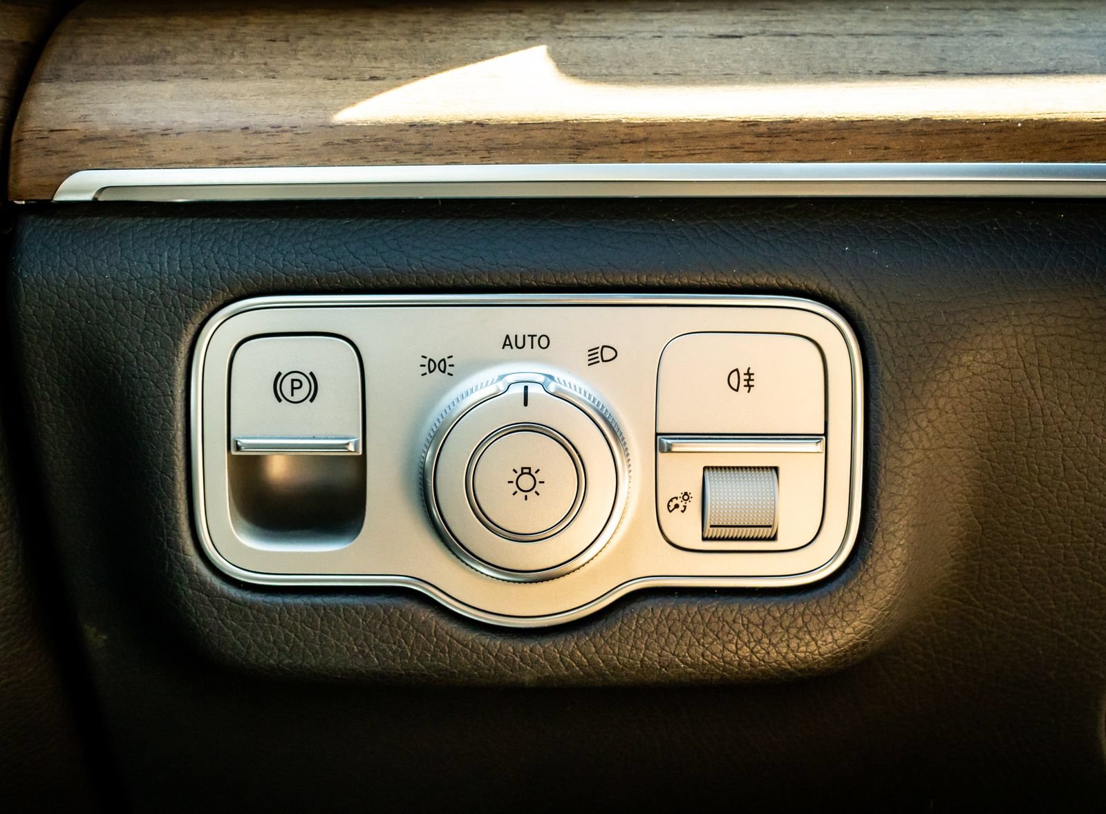 Used 2024 Mercedes-Benz GLS 450 4MATIC image 19
