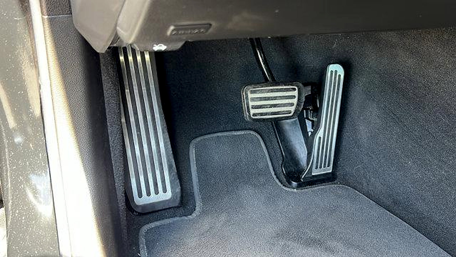 Used 2018 Cadillac CTS V w/ Carbon Fiber Package image 30