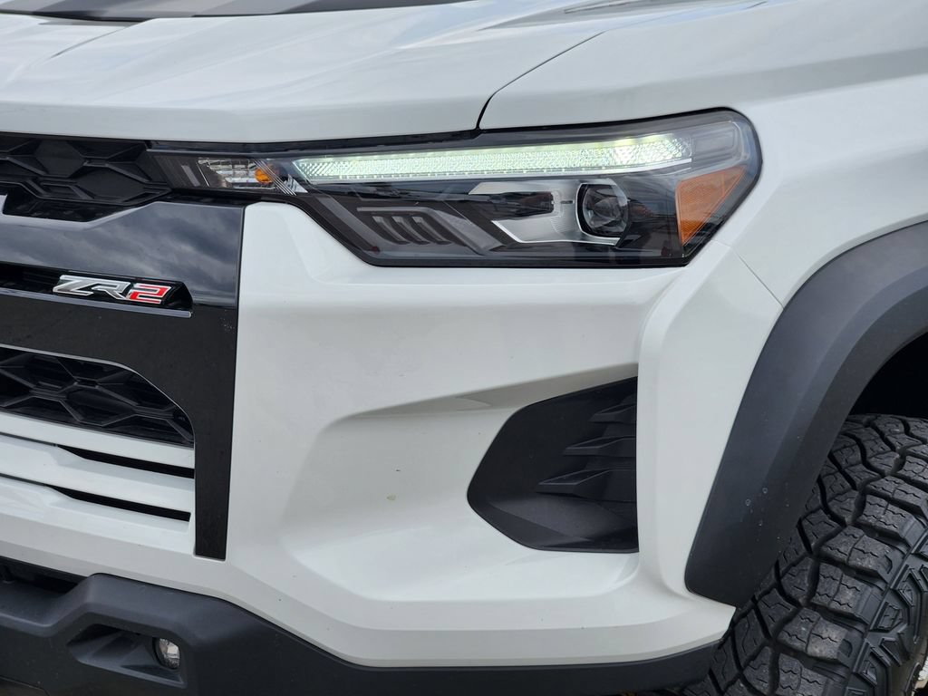 Certified 2025 Chevrolet Colorado ZR2 w/ Technology Package AWD/4WD image 8