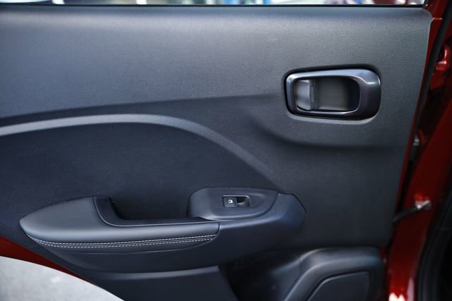 Used 2024 Hyundai Venue Limited image 21