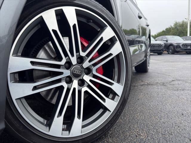 Used 2020 Audi SQ5 Prestige AWD/4WD image 4