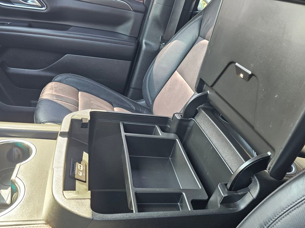 Used 2021 Chevrolet Suburban RST image 26