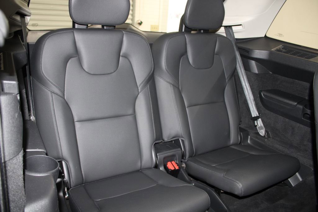 Used 2024 Volvo XC90 T8 Plus w/ Protection Package Premier AWD/4WD image 34
