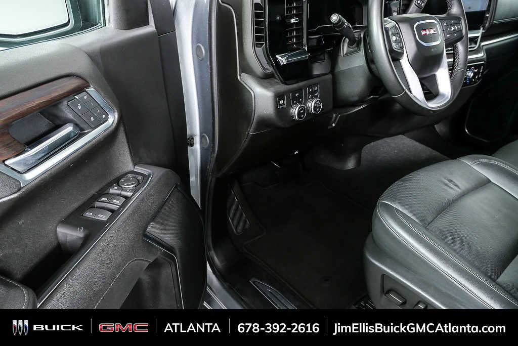 Used 2025 GMC Sierra 1500 SLT AWD/4WD image 7