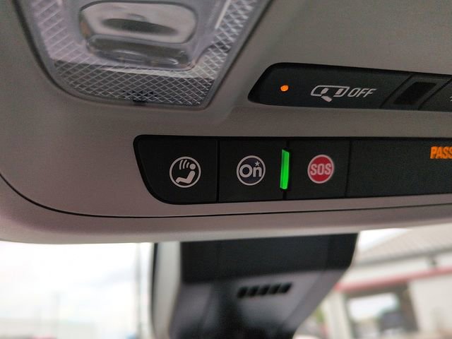 Used 2022 Chevrolet Equinox LT image 25