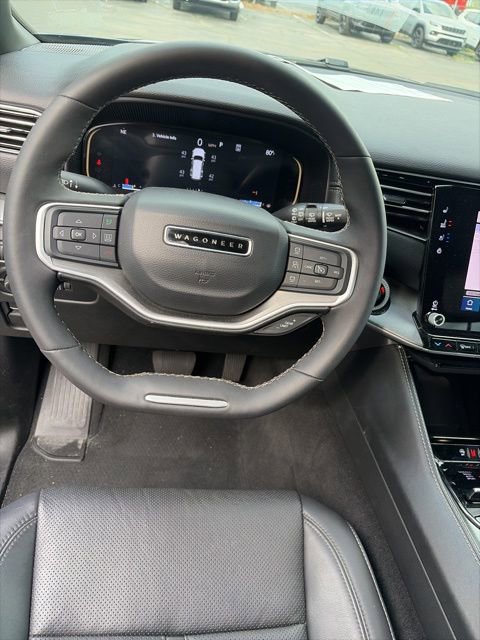 Used 2025 Jeep Wagoneer Series III w/ Premium Group I image 16