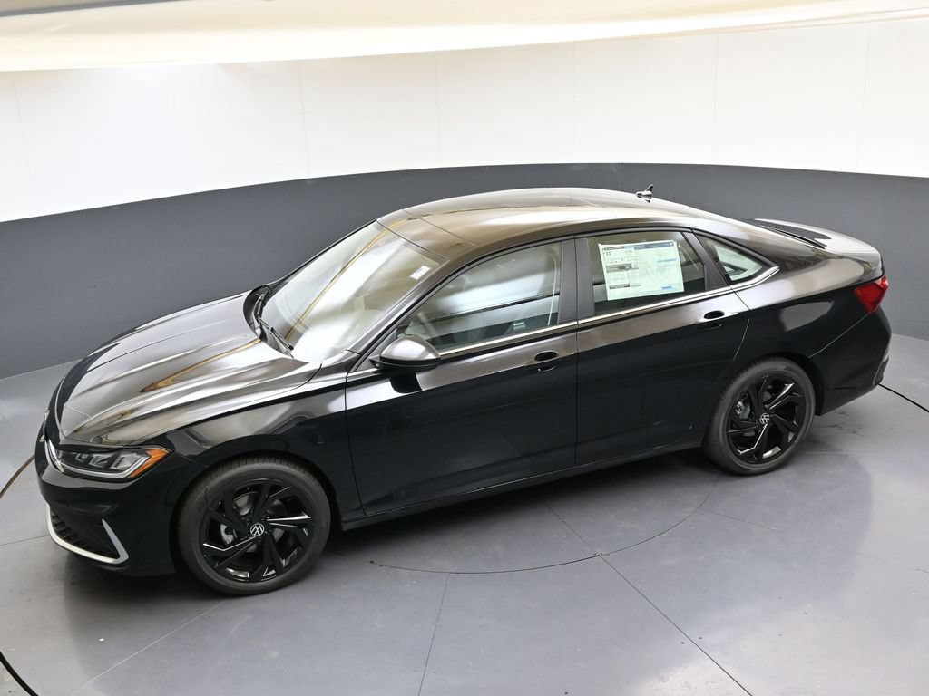 Certified 2026 Volkswagen Jetta SE w/ Black Wheel Package FWD image 36