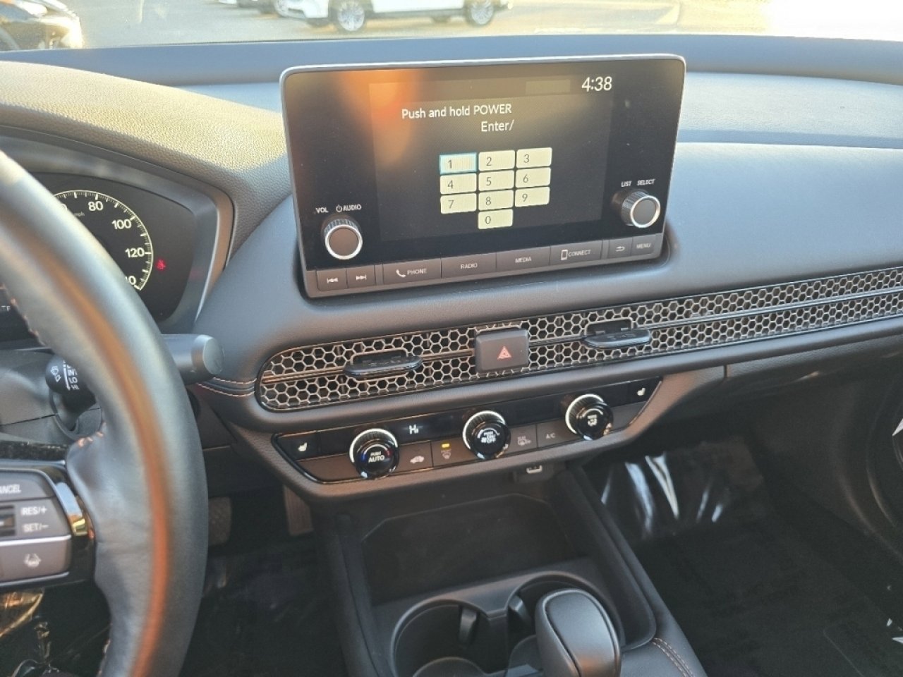 Certified 2025 Honda HR-V Sport image 29