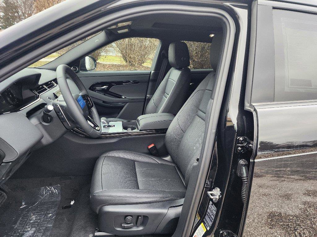 Certified 2025 Land Rover Range Rover Evoque S AWD/4WD image 5