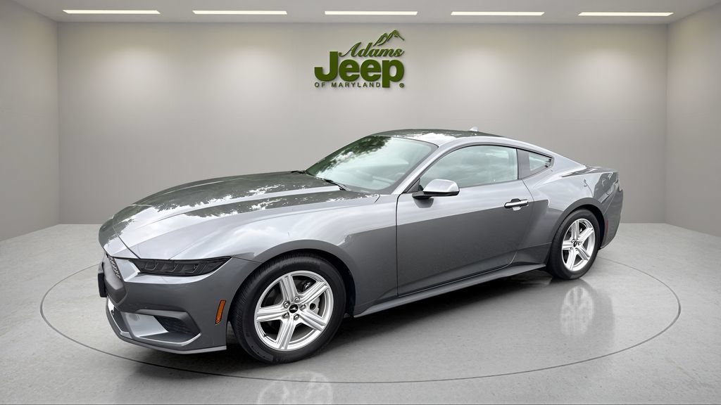 Used 2026 Ford Mustang Coupe RWD image 5