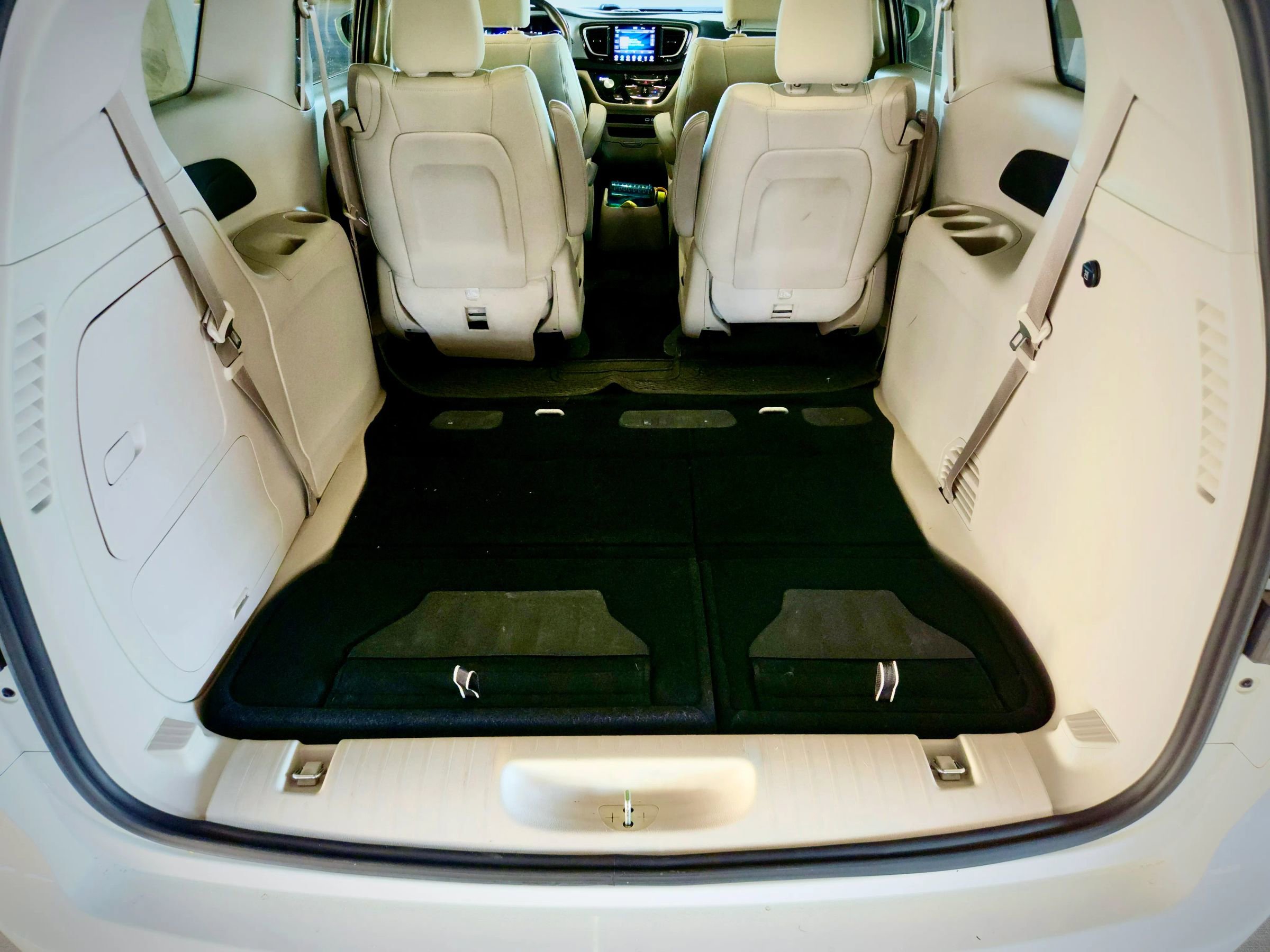 Used 2019 Chrysler Pacifica Touring Plus image 16