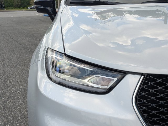 New 2026 Chrysler Pacifica Select FWD image 10