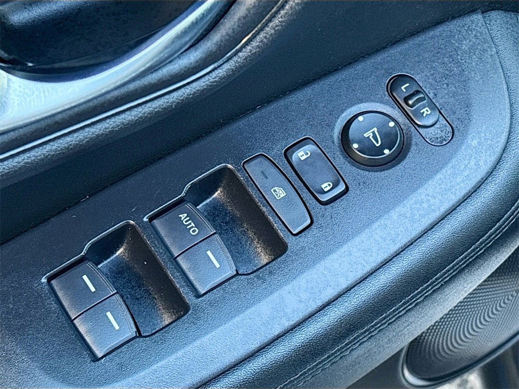 Used 2024 Honda HR-V LX image 17