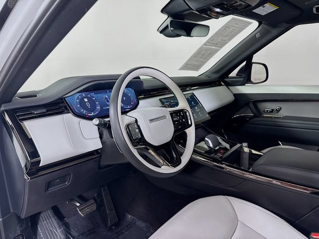 Certified 2025 Land Rover Range Rover Sport Dynamic SE AWD/4WD image 9