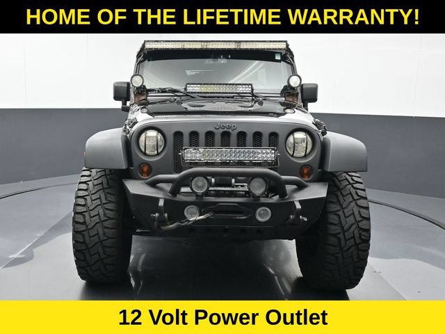 Used 2013 Jeep Wrangler Unlimited Rubicon w/ Connectivity Group AWD/4WD image 9