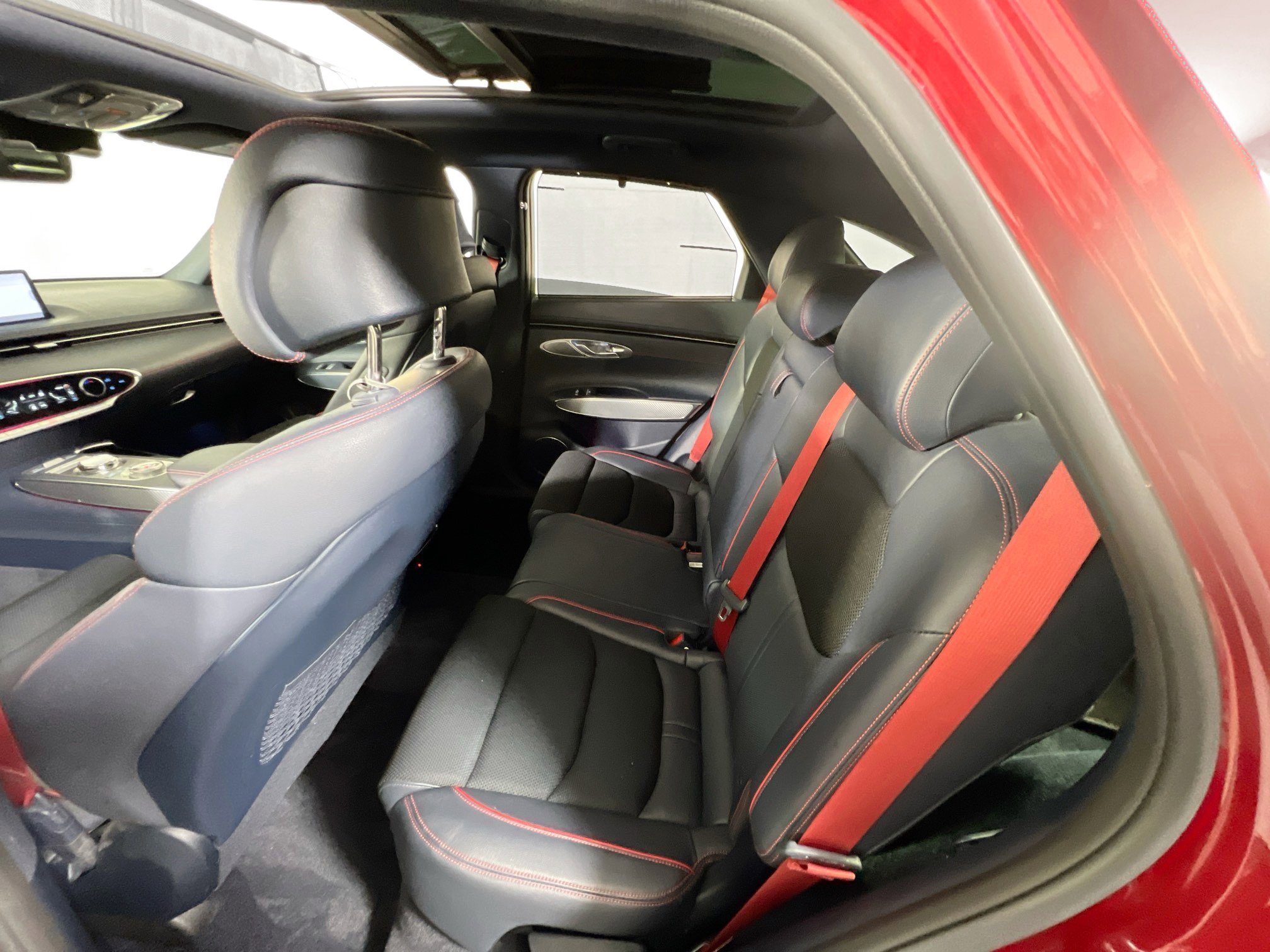 Used 2023 Genesis GV70 2.5T w/ Sport Prestige Package image 25