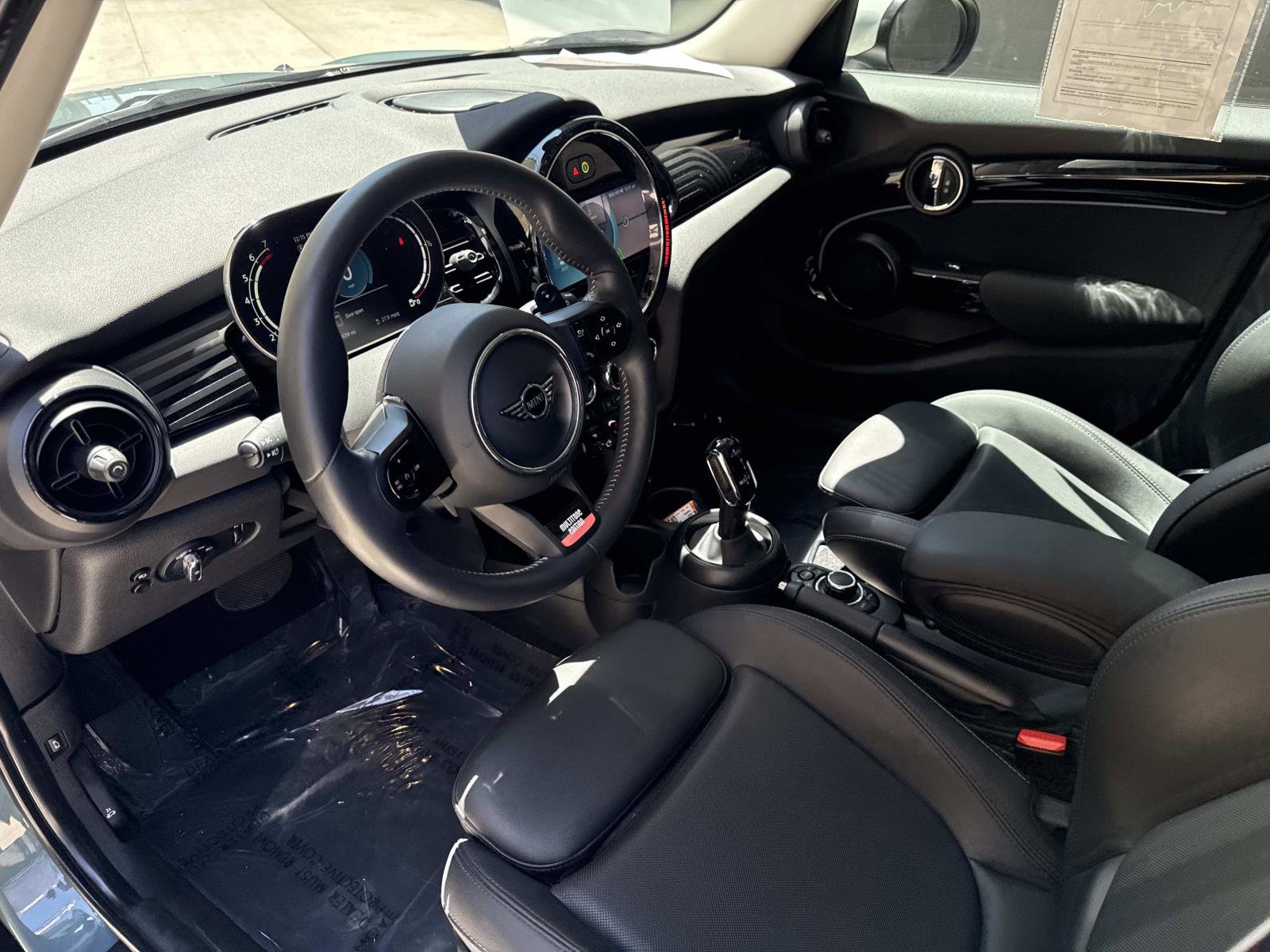 Certified 2023 MINI Cooper S w/ Multitone Edition FWD image 11