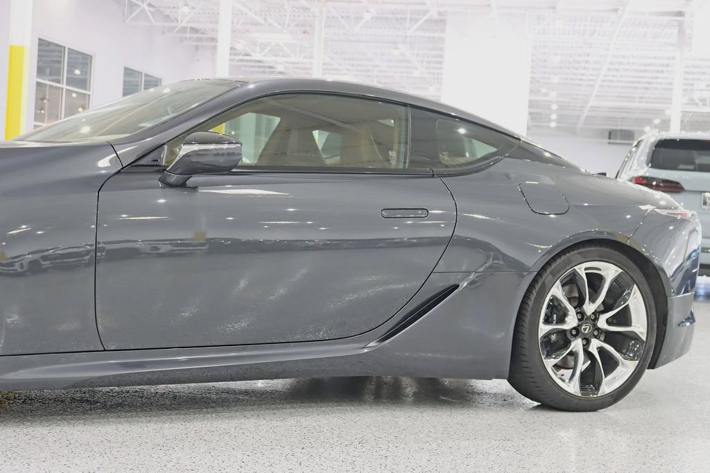 Used 2018 Lexus LC 500 Coupe RWD image 3