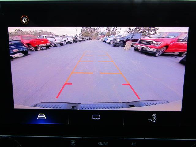 Used 2024 Chevrolet Colorado W/T image 17