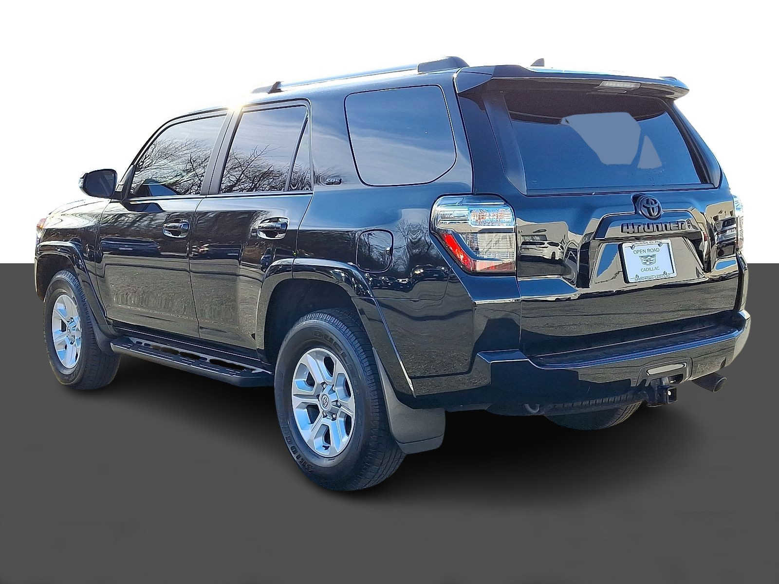Used 2024 Toyota 4Runner SR5 Premium w/ Moonroof Package image 4