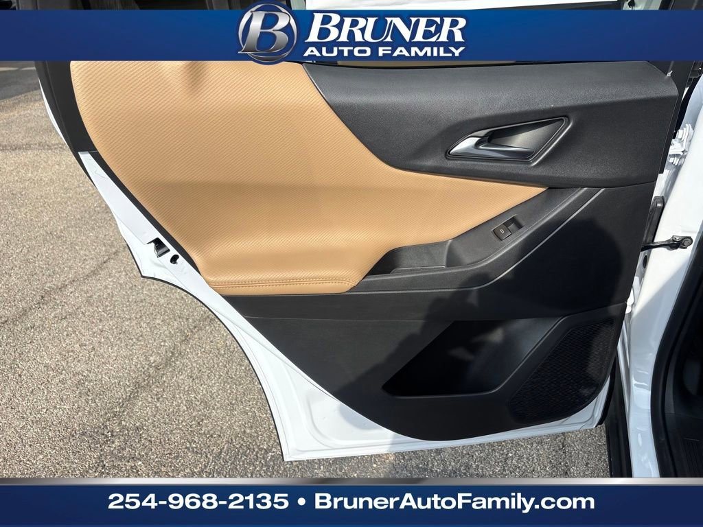 New 2026 Chevrolet Equinox ACTIV w/ Safety and Technology Package image 13