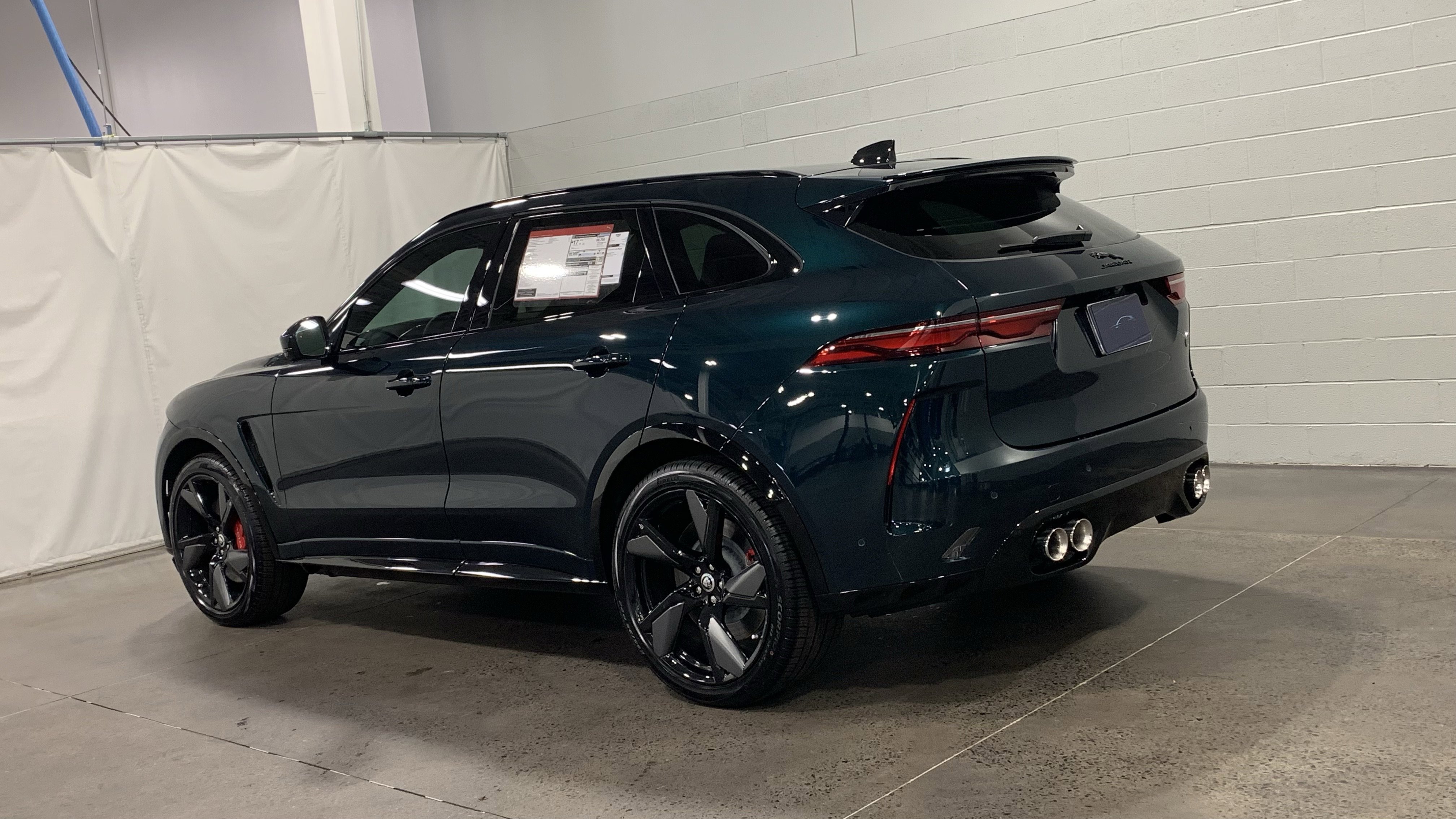 New 2026 Jaguar F-PACE SVR 575 Edition image 12