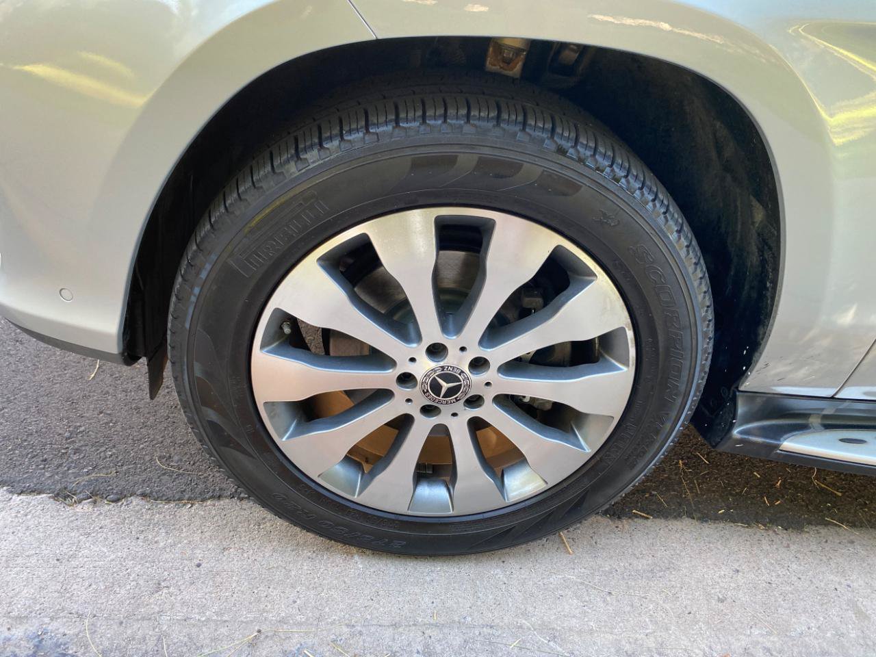 Used 2019 Mercedes-Benz GLS 450 4MATIC image 23