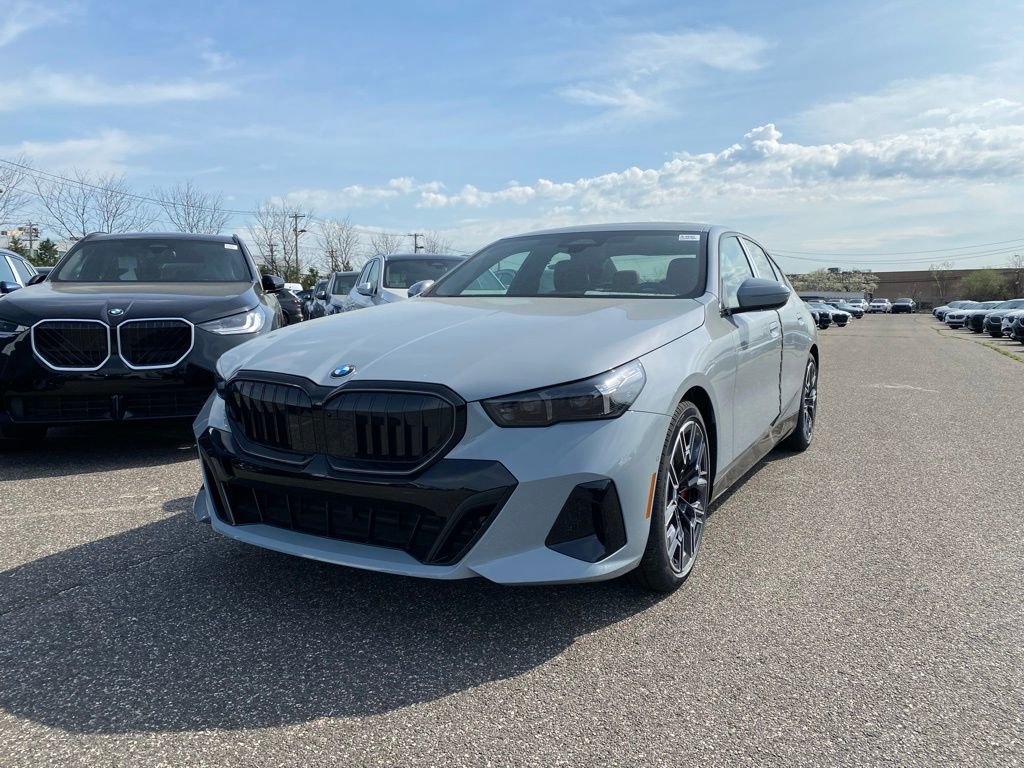 New 2026 BMW 530i xDrive AWD/4WD image 1
