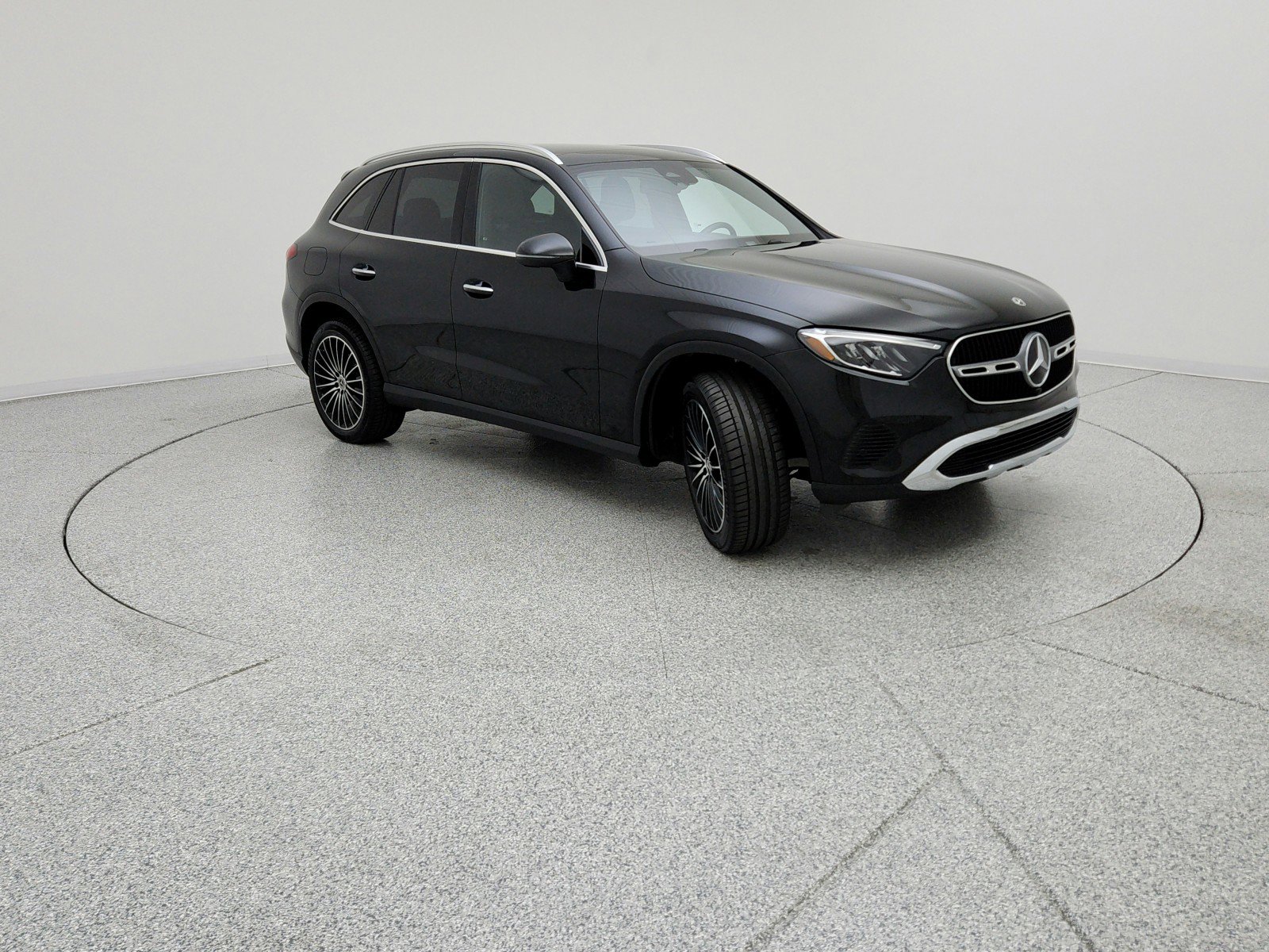 Certified 2026 Mercedes-Benz GLC 300 image 3