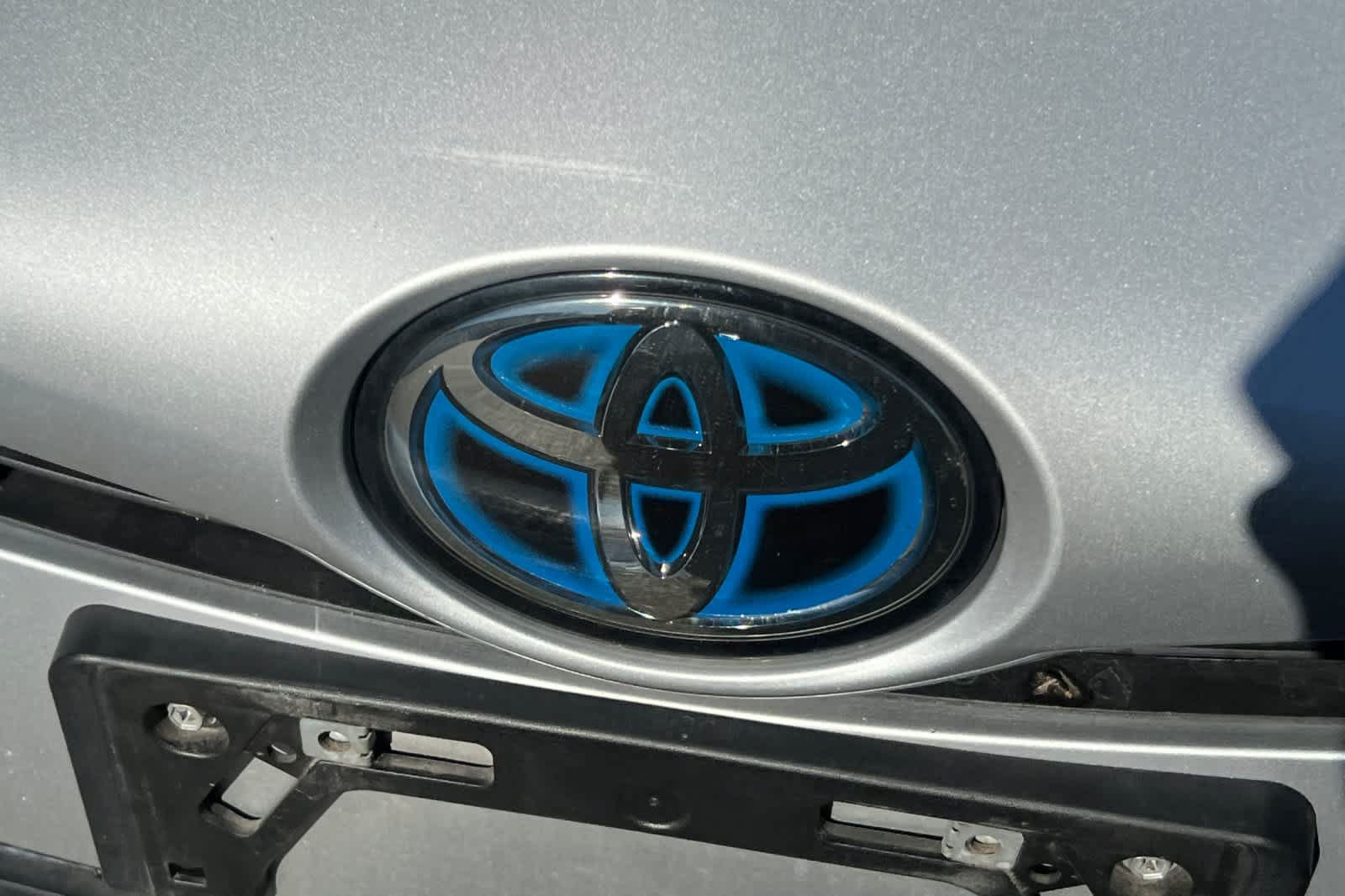 Used 2017 Toyota Prius Two w/ Prius Two Safety Plus Package FWD image 13