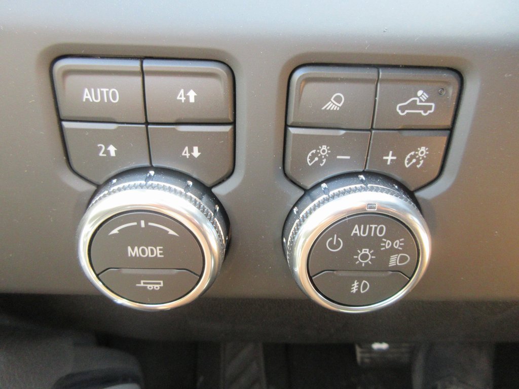 New 2026 GMC Sierra 2500 Denali w/ Denali Reserve Package image 18