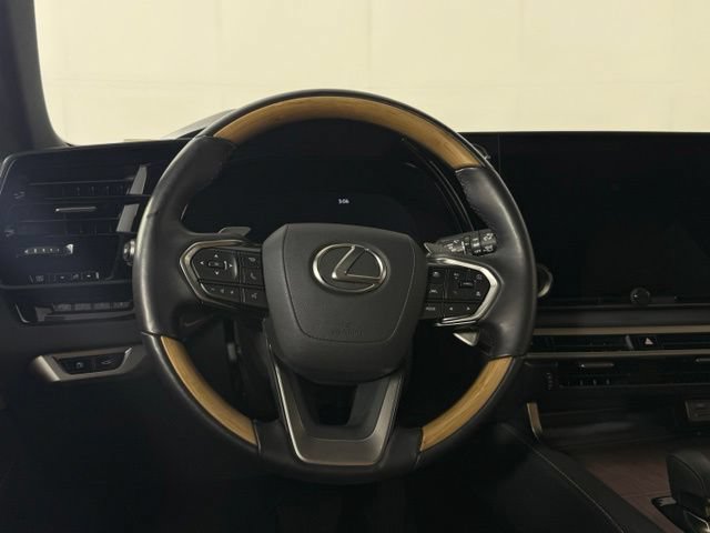 Used 2025 Lexus RX 350 Premium w/ Accessory Package (Z1) FWD image 30