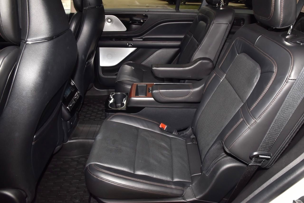 Used 2022 Lincoln Aviator Reserve w/ Equipment Group 201A AWD/4WD image 14