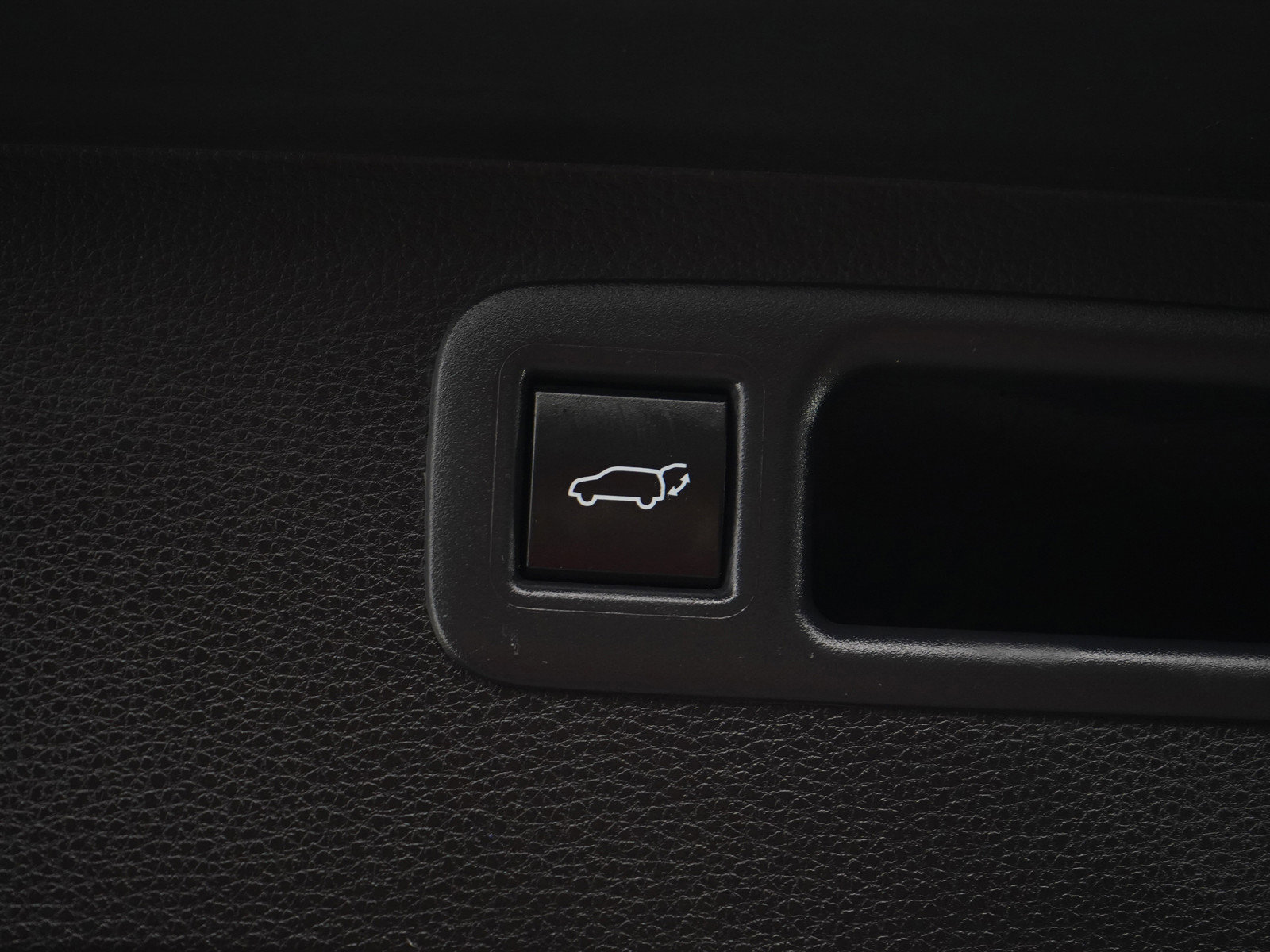 Used 2025 Toyota Highlander XSE AWD/4WD image 19