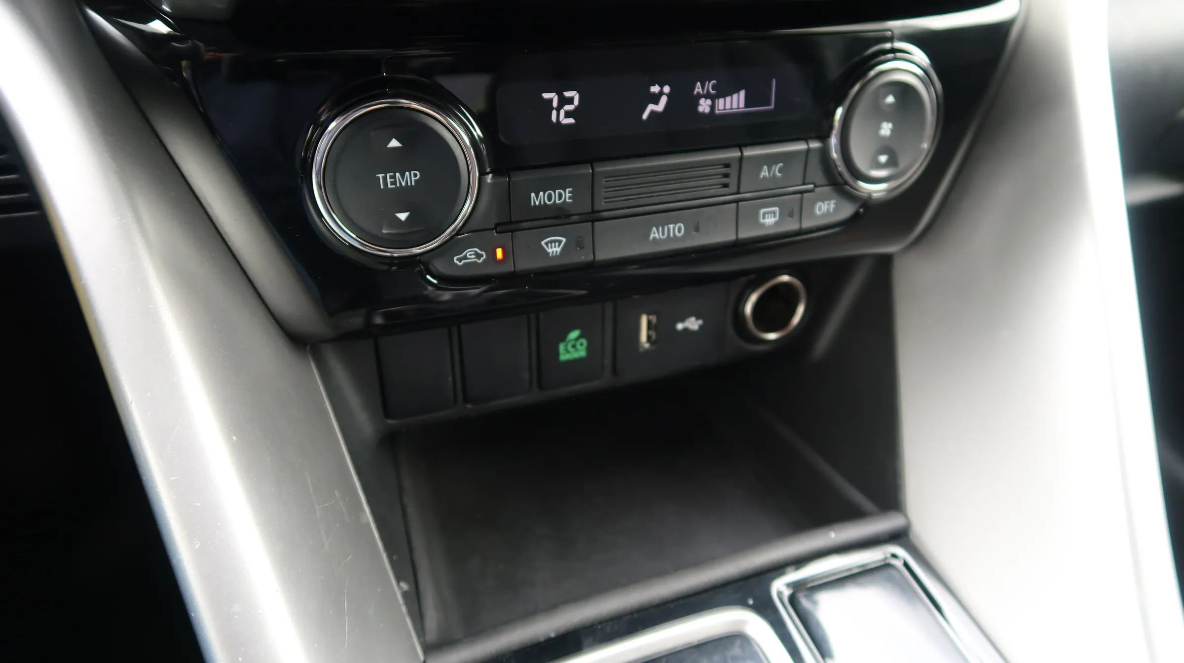 Used 2019 Mitsubishi Eclipse Cross ES image 32