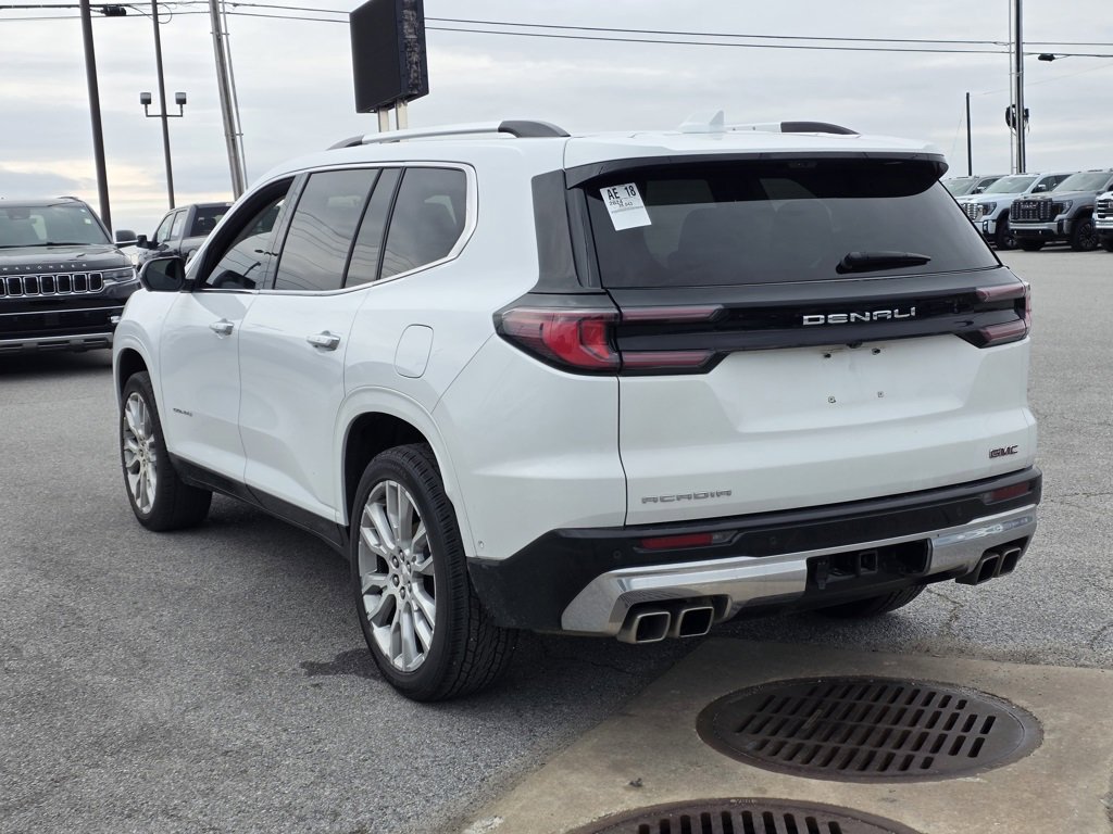 Used 2024 GMC Acadia Denali w/ Super Cruise Package image 5