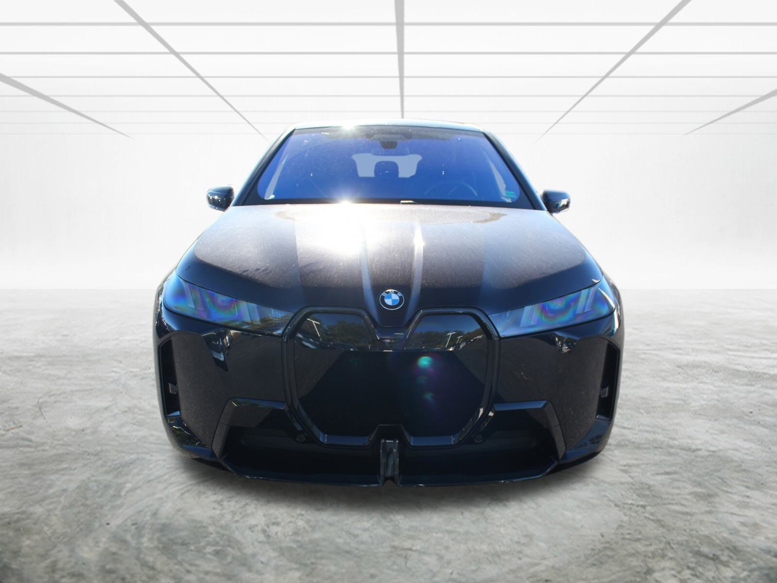 New 2026 BMW iX xDrive60 w/ M Sport Package image 2