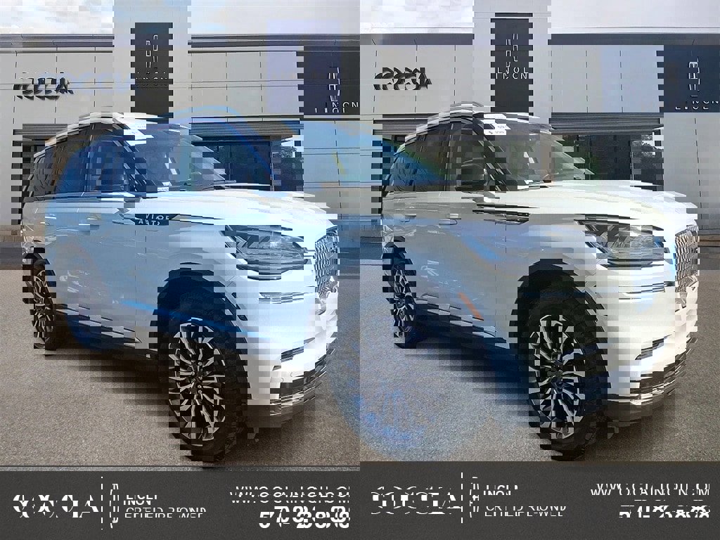 Certified 2024 Lincoln Aviator Reserve w/ Elements Package Plus image 3