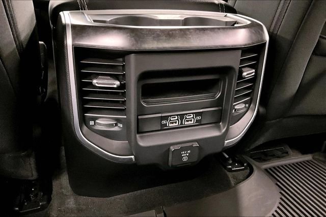 Used 2022 RAM 1500 Big Horn AWD/4WD image 32