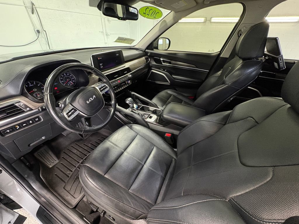 Used 2022 Kia Telluride EX w/ EX Premium Package image 21