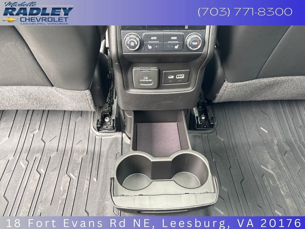 Used 2022 GMC Acadia AT4 w/ Technology Package AWD/4WD image 24