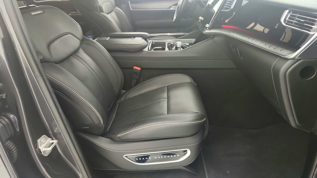 Used 2022 Jeep Grand Wagoneer Series II image 71
