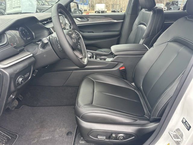 New 2026 Jeep Grand Cherokee Limited AWD/4WD image 9